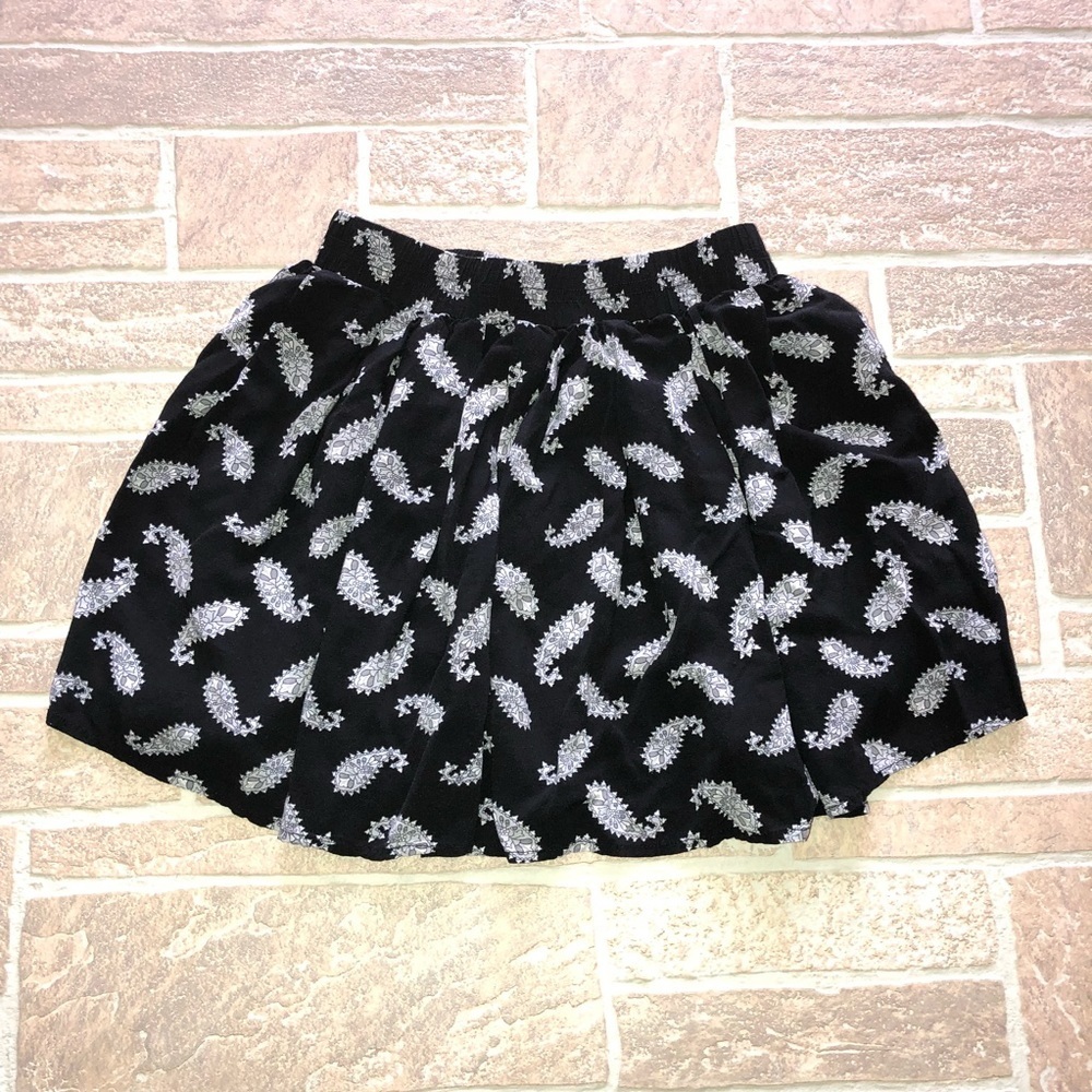 Brandy Melville OS elastic skirt paisley black